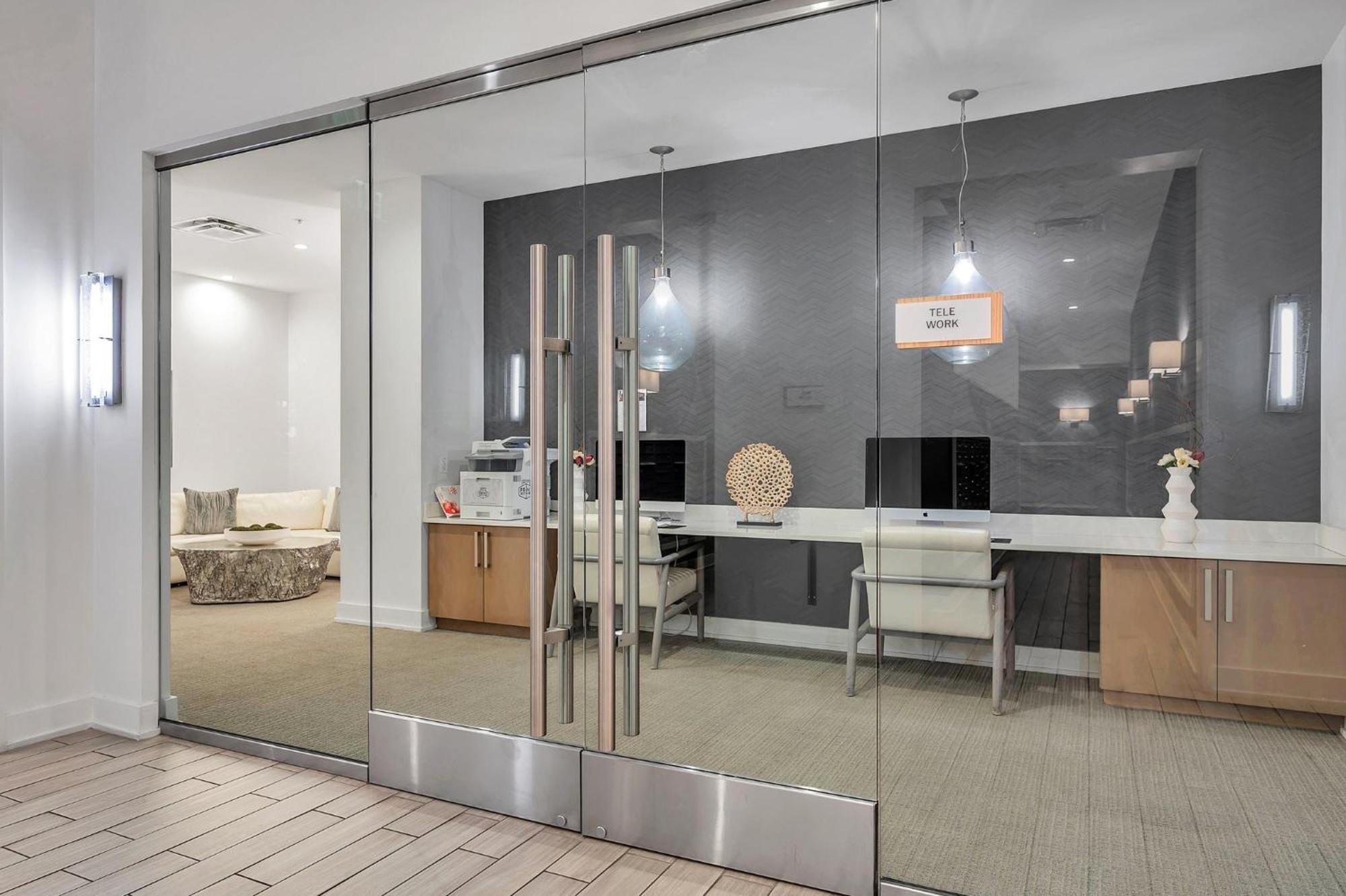 Luxury 1 Bedroom With Den Downtown Tampa Apt - City Views, Rooftop Pool, Workspace Luaran gambar